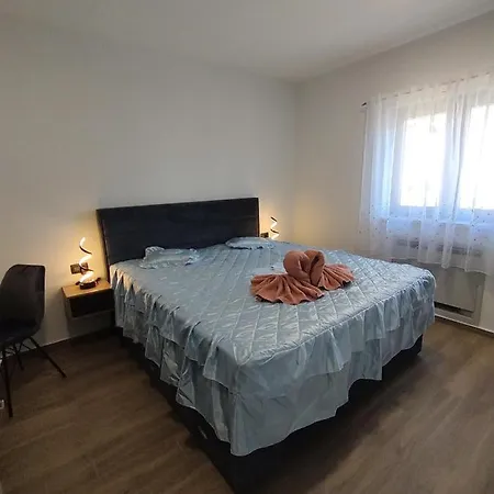 Villa Alison With Private Pool, Sauna And Jacuzzi