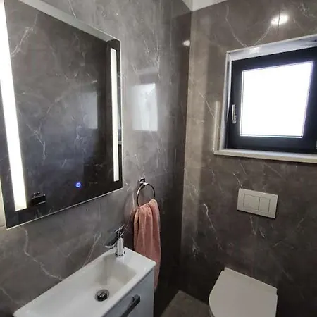 Alison With Private Pool, Sauna And Jacuzzi *